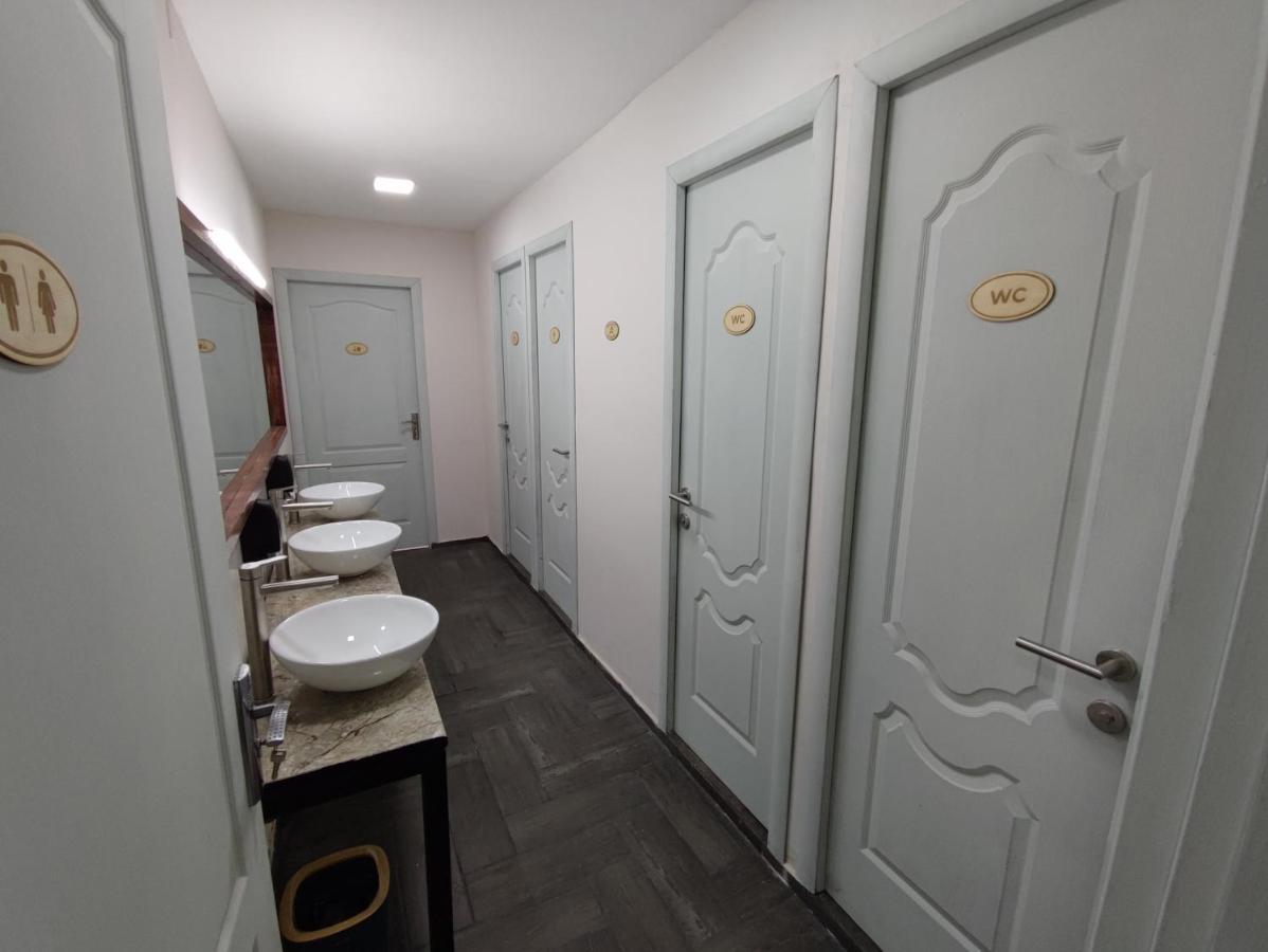 Ati Mta - Eco Hostel Borzsomi Kültér fotó